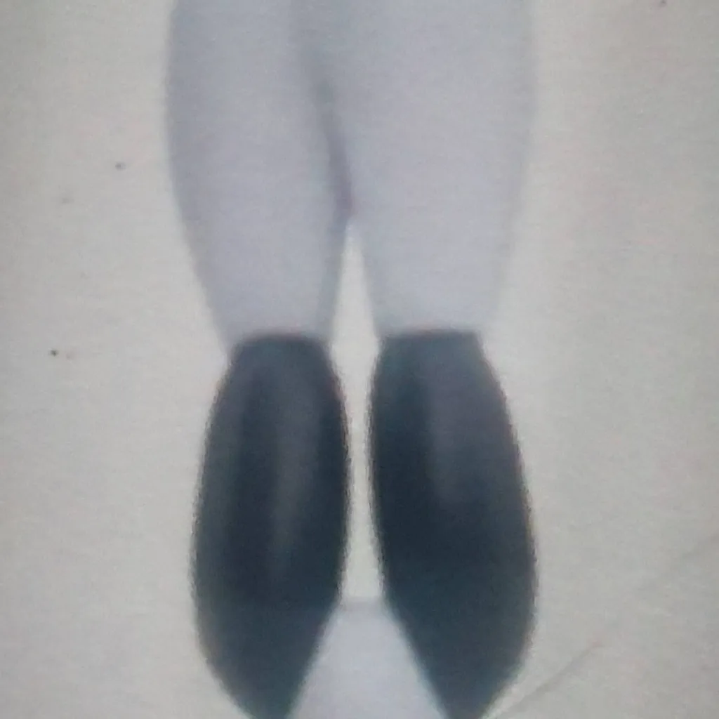 chat with ai character: sharpy 5