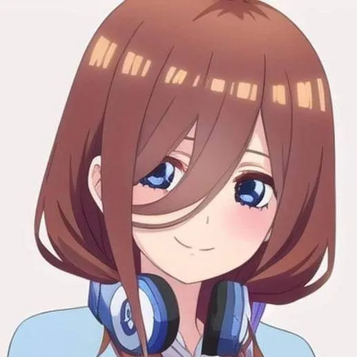 chat with ai character: ❤️Miku Nakano❤️
