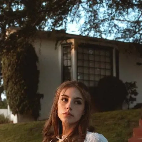 chat with ai character: Eva🦋