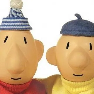 chat with ai character: pat and mat