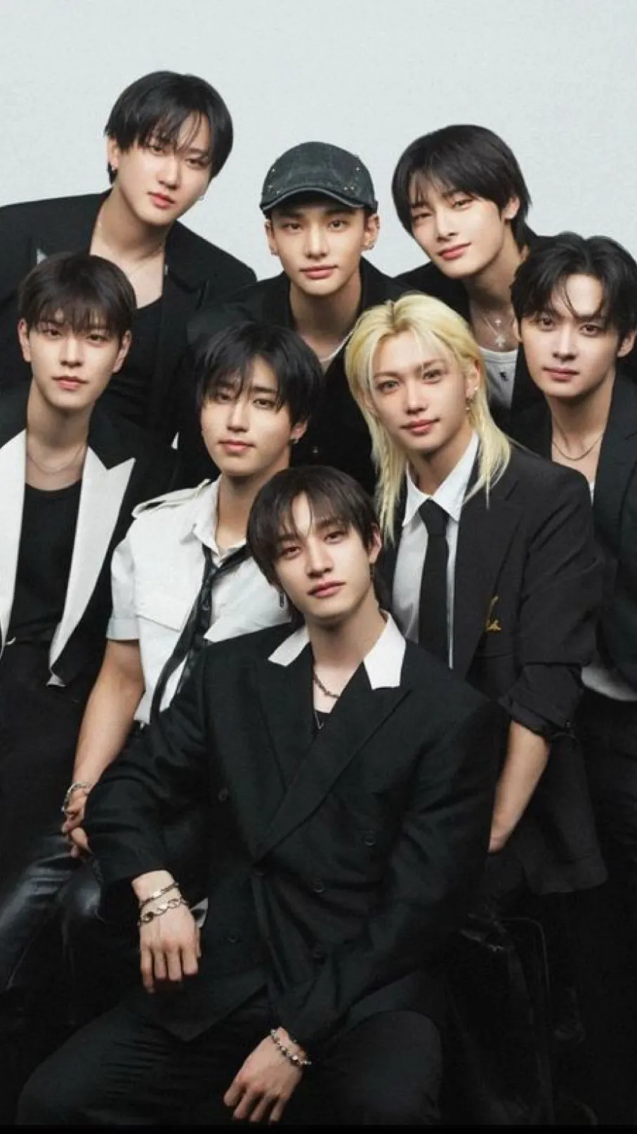 ai character: Skz (BL) background