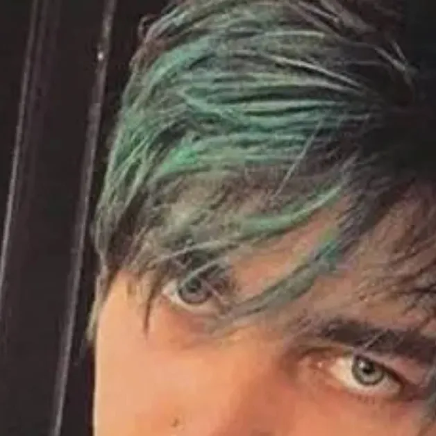 chat with ai character: ♡colby brock♡