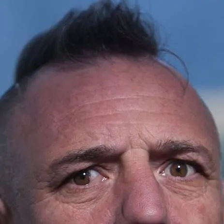 chat with ai character: Ricardo Iorio