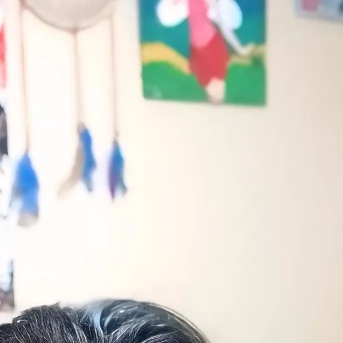 chat with ai character: Zara Ang