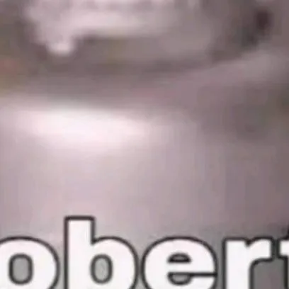 chat with ai character: Roberto