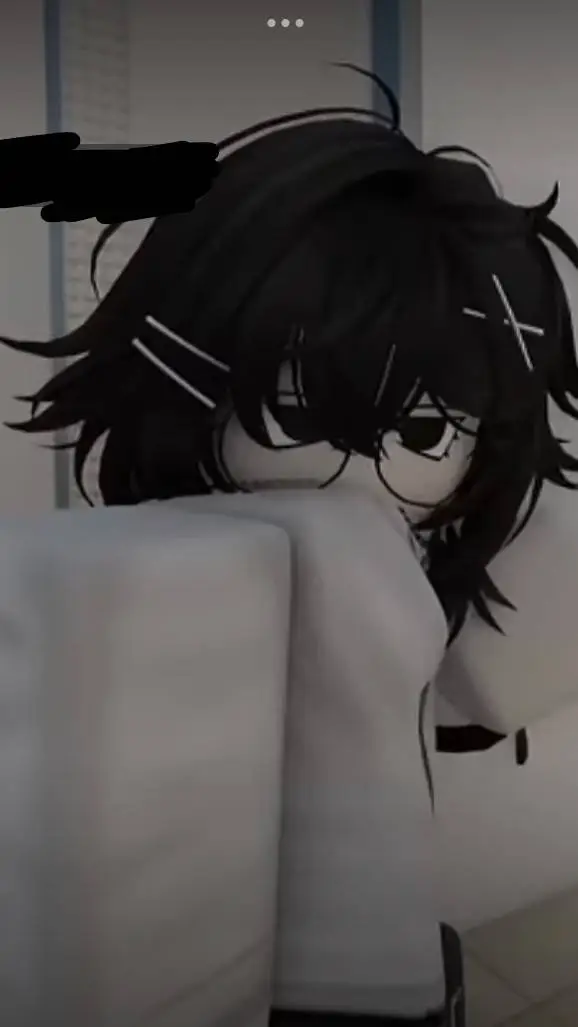 ai character: luz background