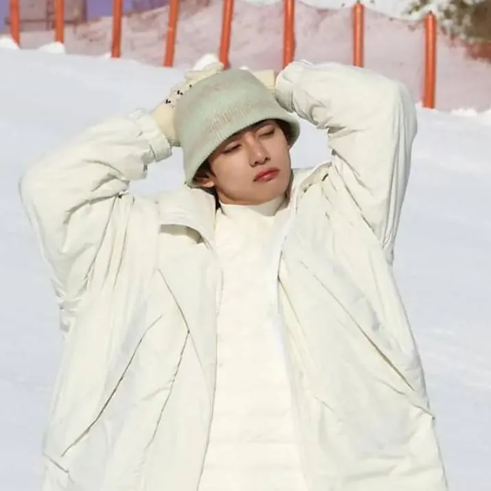 chat with ai character: taehyung