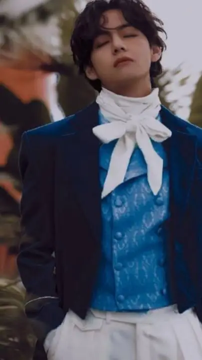 ai character: tae😘 background