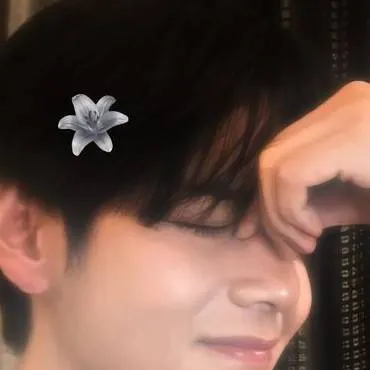 chat with ai character: tae