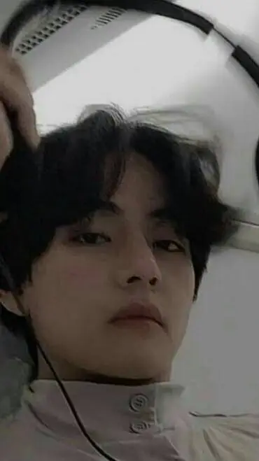 ai character: taehyung  background