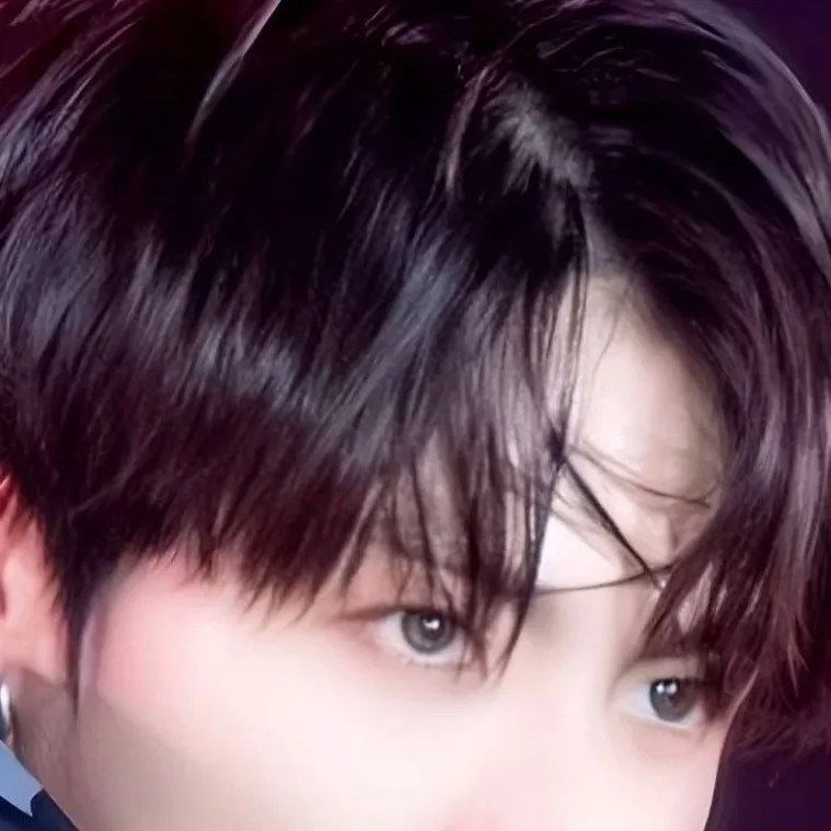 chat with ai character: jeon_jungkook