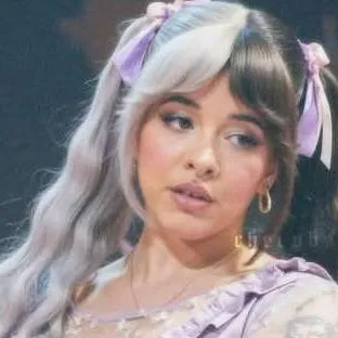 chat with ai character: Melanie Martinez 