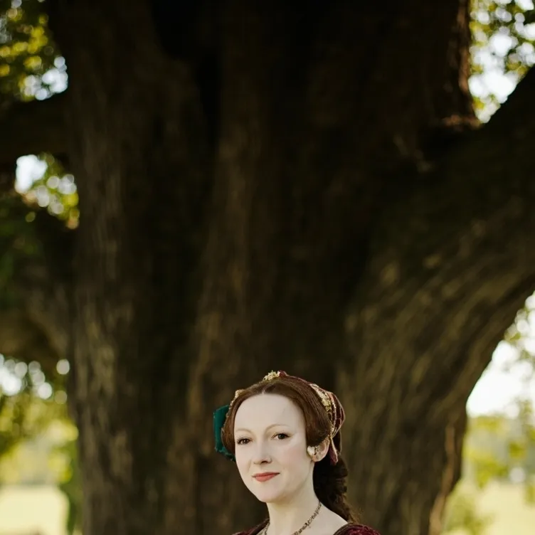 chat with ai character: Catherine Parr