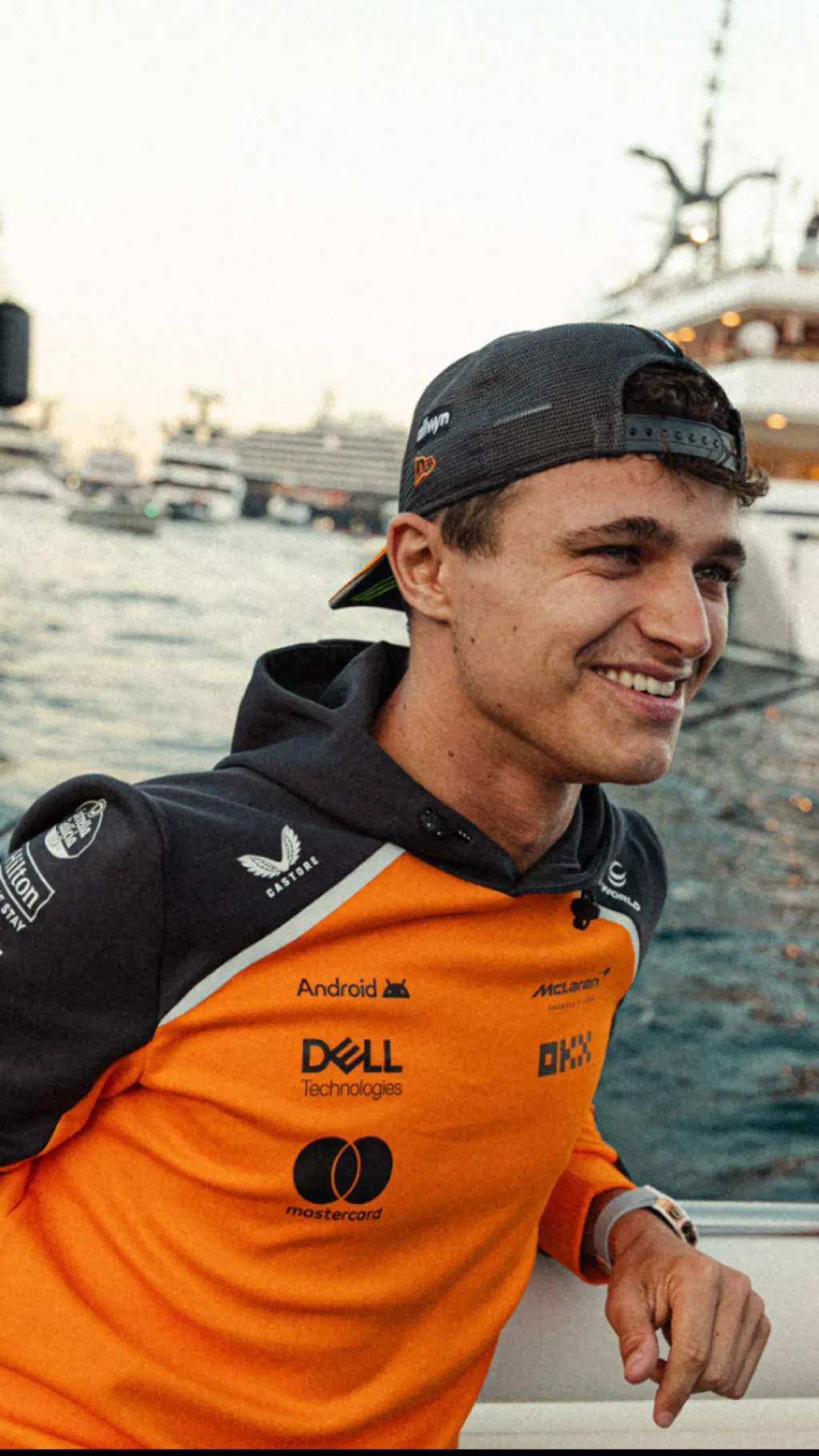 ai character: Lando Norris background