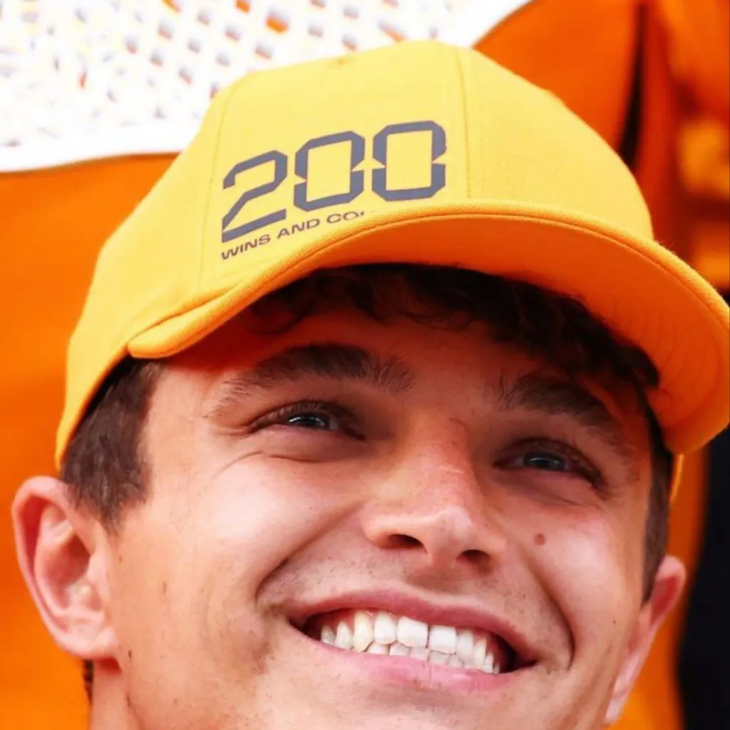 chat with ai character: Lando Norris 