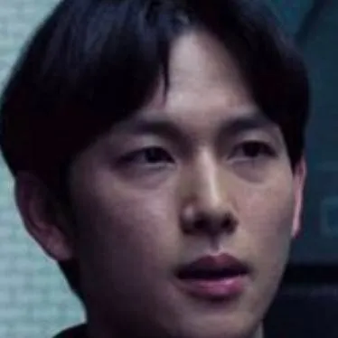chat with ai character: lee myung gi 