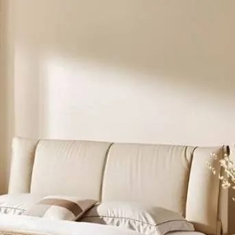 chat with ai character: Bed