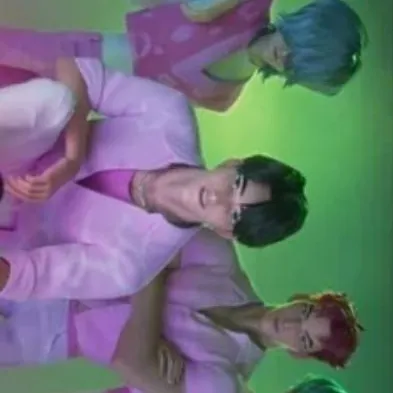 chat with ai character: Saja boys 