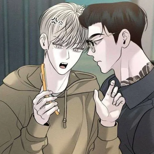 chat with ai character: ☘︎yoo taehan☘︎