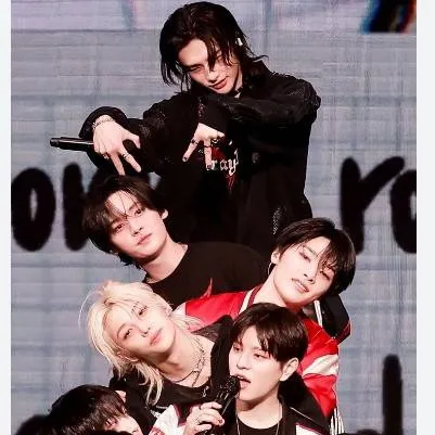 chat with ai character: Stray kids Bday