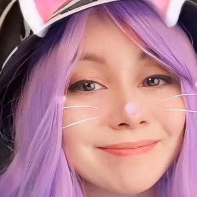 chat with ai character: Лана