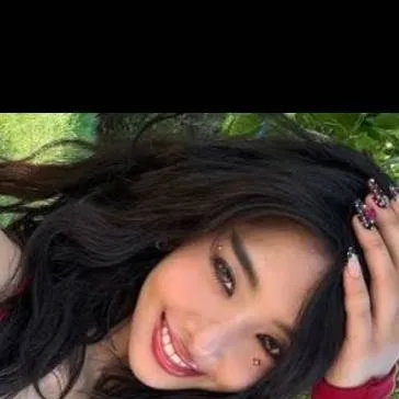 chat with ai character: Sophia Laforteza
