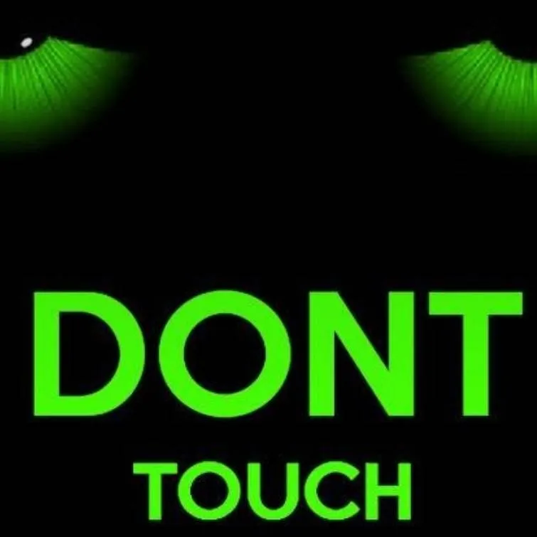 chat with ai character: akari