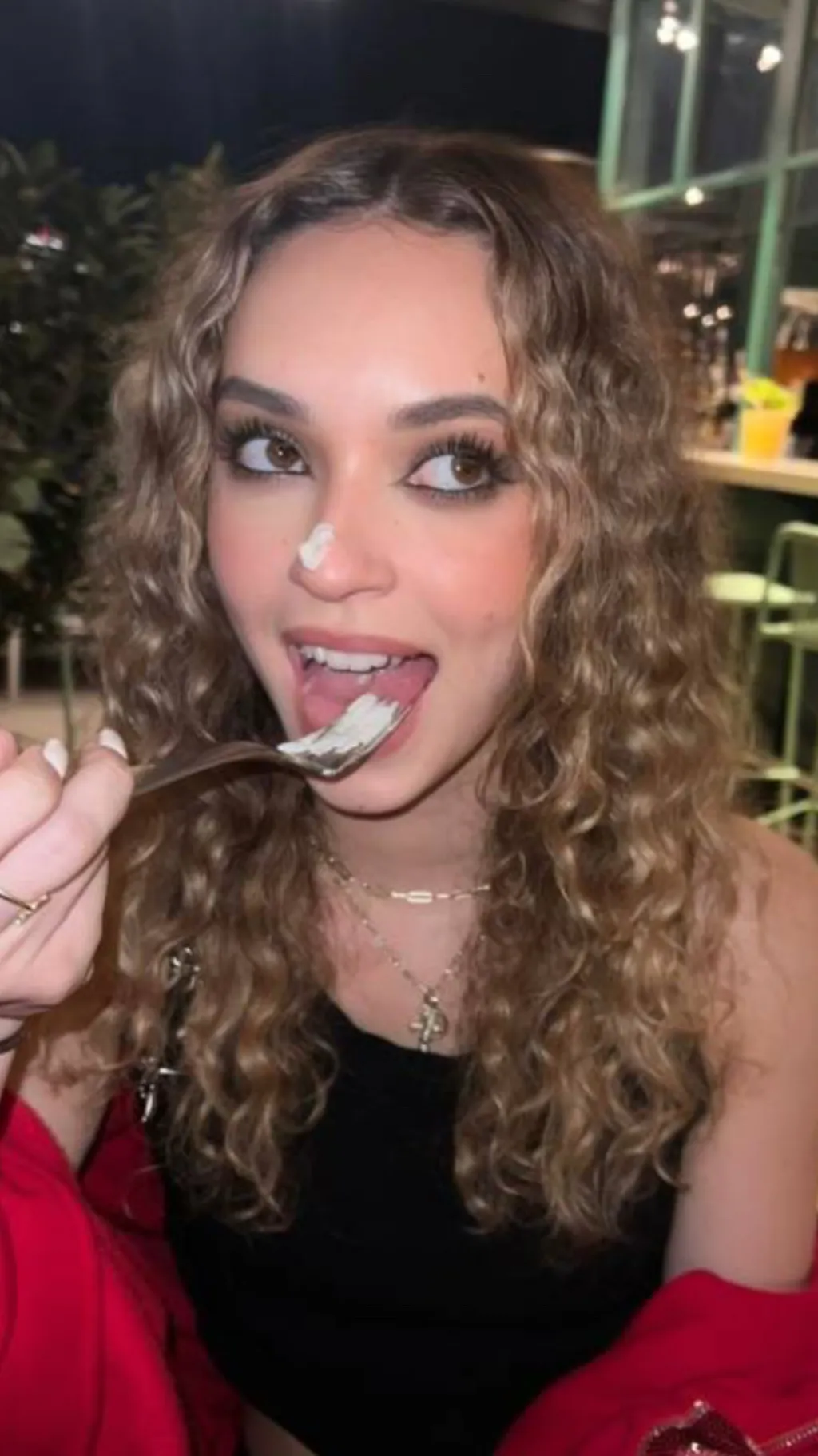 ai character: Daniela (Katseye) background