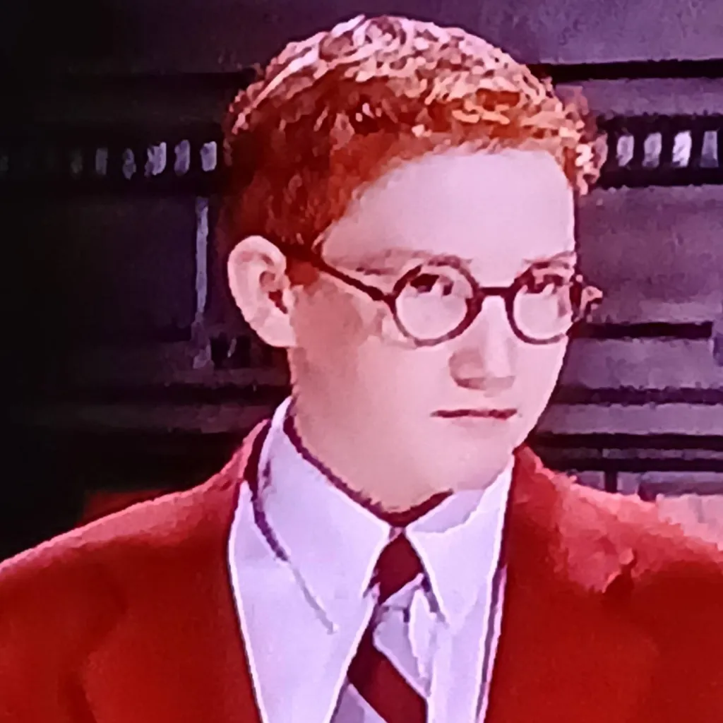 chat with ai character: Alexander