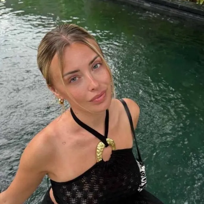 chat with ai character: Steph