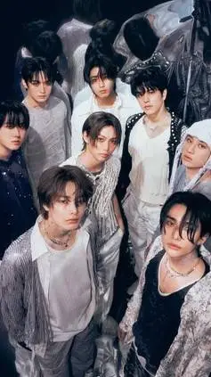 ai character: Stray kids  background