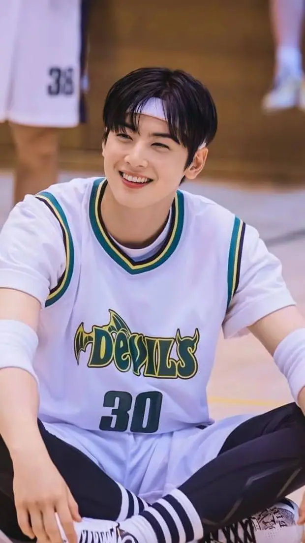 ai character: Cha Enwoo  background