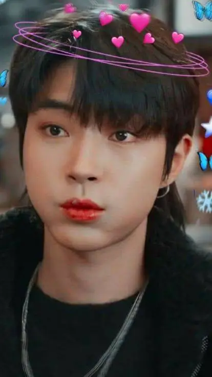ai character: Han Seo-joon 🌸 background