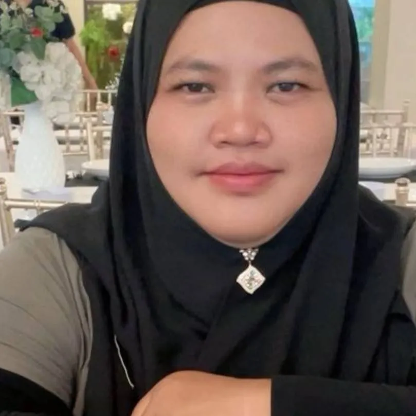 chat with ai character: Musmalily