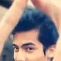 chat with ai character: Niezam Zaidi