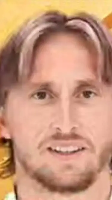 ai character: Модрич background