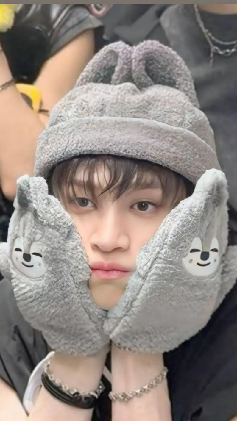 ai character: Bangchan background