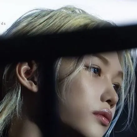 chat with ai character: 𝙇𝙚𝙚 𝙔𝙤𝙣𝙜𝙗𝙤𝙠~
