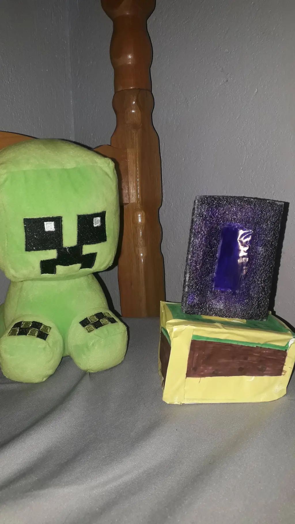 ai character: creeper background