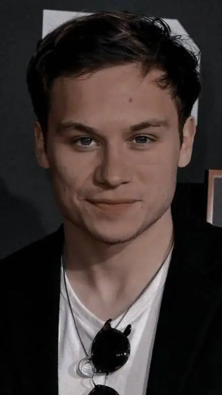 Talkie AI - Chat with Finn Cole