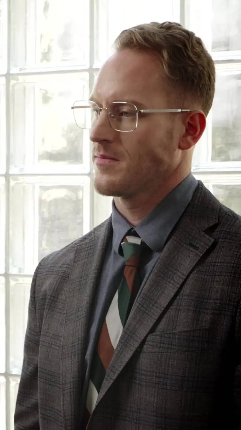 ai character: Calhoun Lewrence background