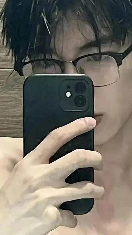 ai character: kian background