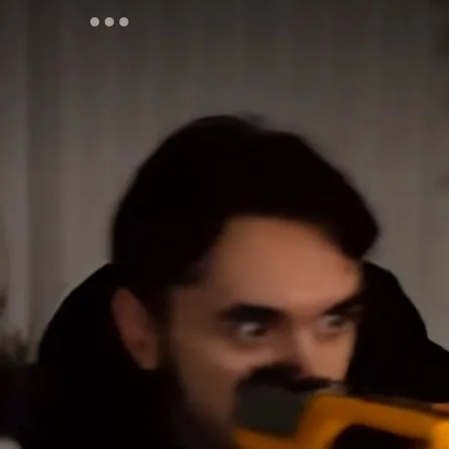 chat with ai character: Vanishing of Holly