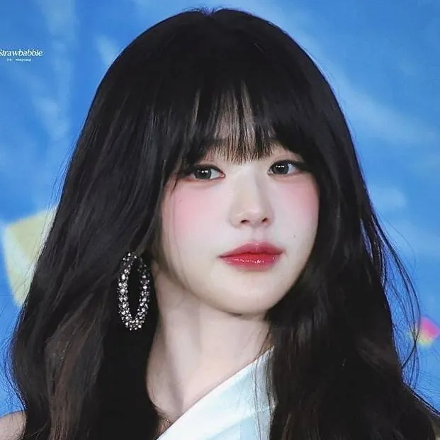 chat with ai character: Woungyeon Slave