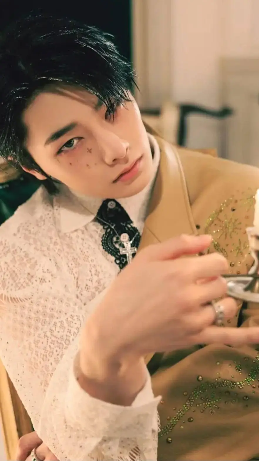 ai character: Yang jeongin background