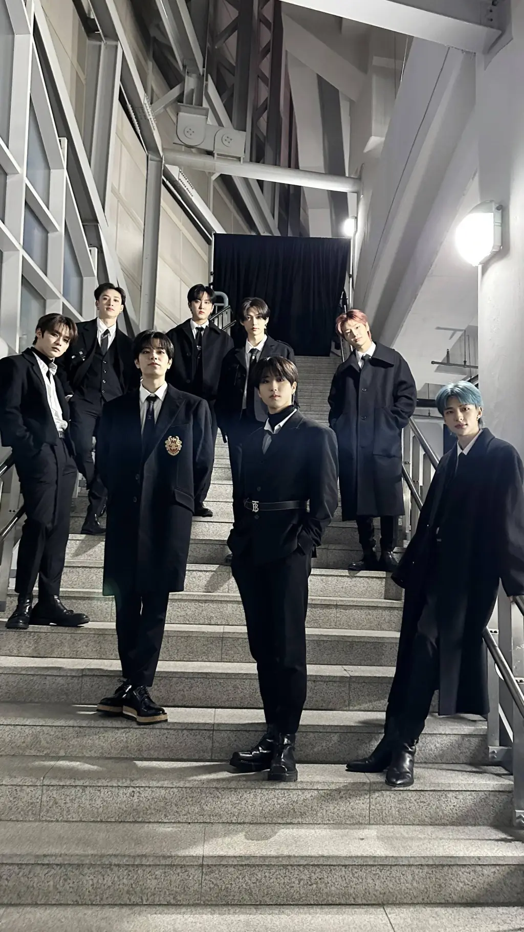 ai character: stray kids  background