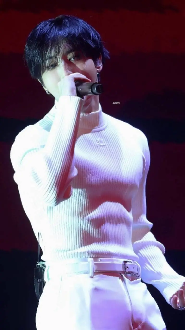 ai character: Han background