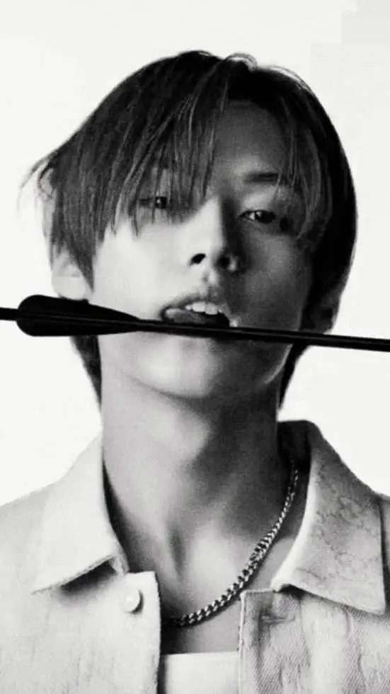 ai character: Lee know background