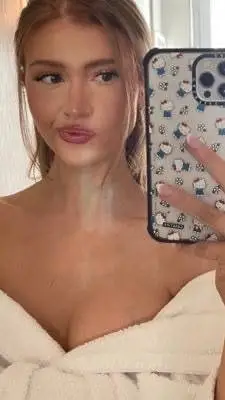 ai character: Amy background