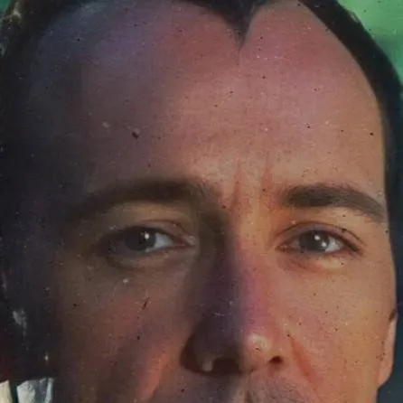 chat with ai character: Keyser Soze